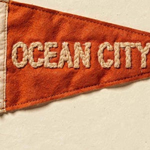 Ocean City, Maryland Surf Pennant Print | Vintage Felt Pennant Art | Beach House Decor | Retro Surf Wall Art | Printable Digital Download image 4