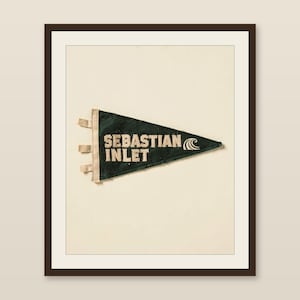 Sebastian Inlet, Florida Surf-Wimpel-Druck | Vintage-Filzwimpel-Kunst | Strandhaus-Dekoration | Retro-Surf-Wandkunst | Druckbarer digitaler Download Bild 1