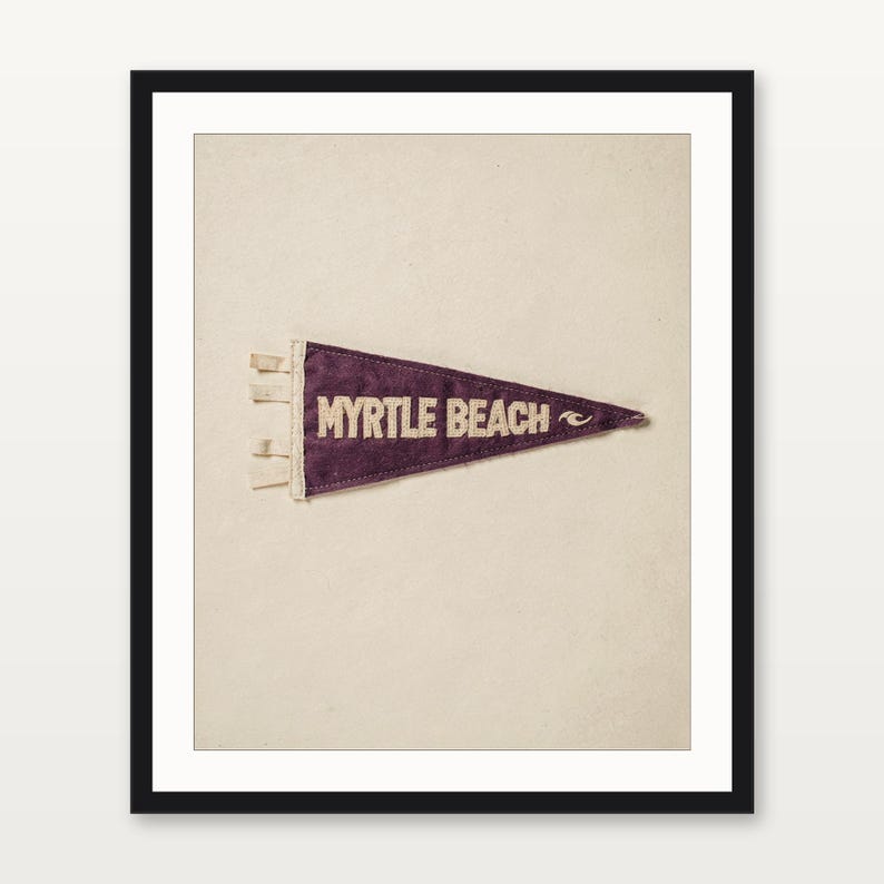 Estampado de banderín de surf de Myrtle Beach, Carolina del Sur / Arte de banderín de fieltro vintage / Decoración para casa de playa / Arte mural de surf retro / Impresión digital Dow imagen 3