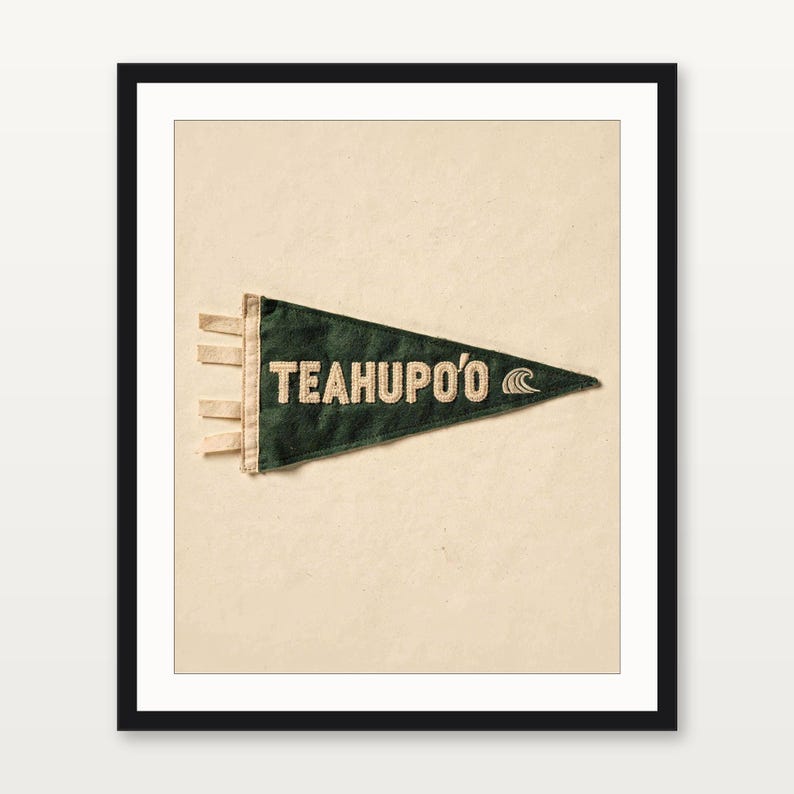 Teahupo'o, Tahiti Surf Pennant Print | Vintage Felt Pennant Art | Beach House Decor | Retro Surf Wall Art | Printable Digital Download image 3