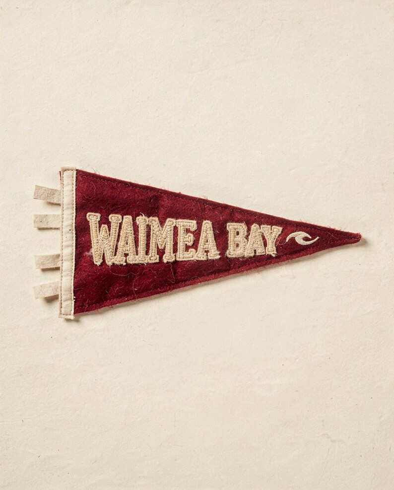 Waimea Bay, Oahu, Hawaii Surf Pennant Print | Vintage Felt Pennant Art | Beach House Decor | Retro Surf Wall Art | Printable Digital Downloa image 2