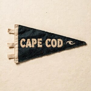 Cape Cod, Massachusetts Surf Pennant Print | Vintage Felt Pennant Art | Beach House Decor | Retro Surf Wall Art | Printable Digital Download image 2