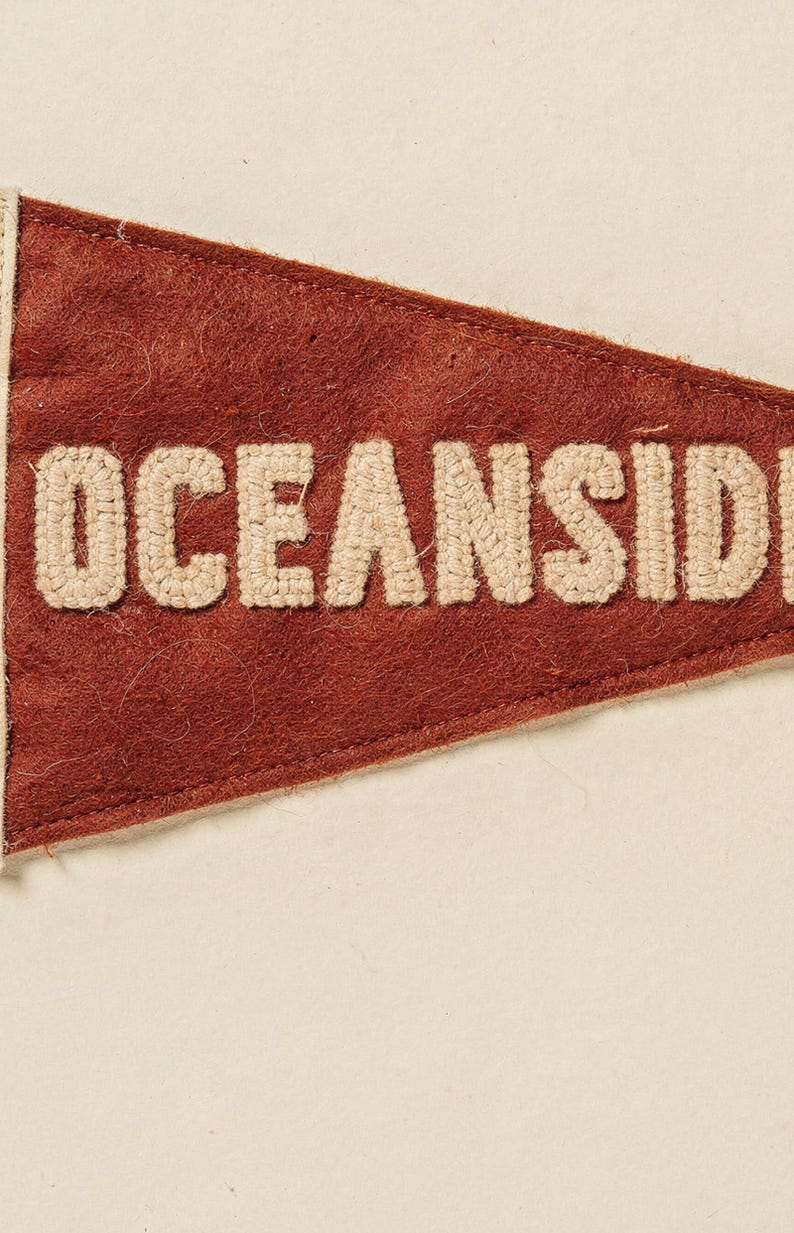 Oceanside, Kaliforniens surfvimpeltryck | Vintage filtvimpelkonst | Strandhusdekor | Retro surfväggkonst | Utskrivbar digital nedladdning bild 4