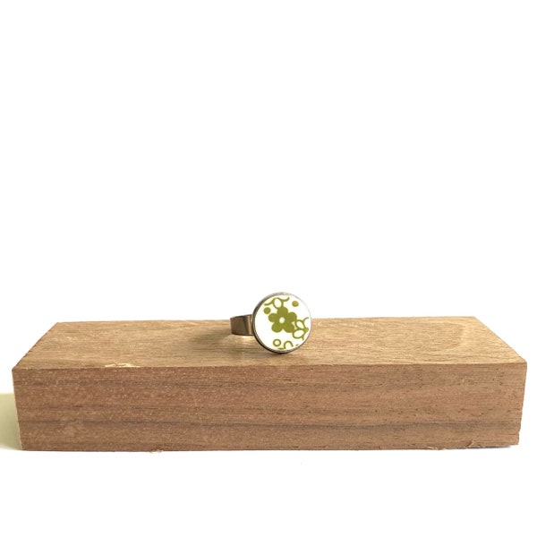Unique Handmade Corelle Glass Ring with Daisy Design - Fun Statement Piece