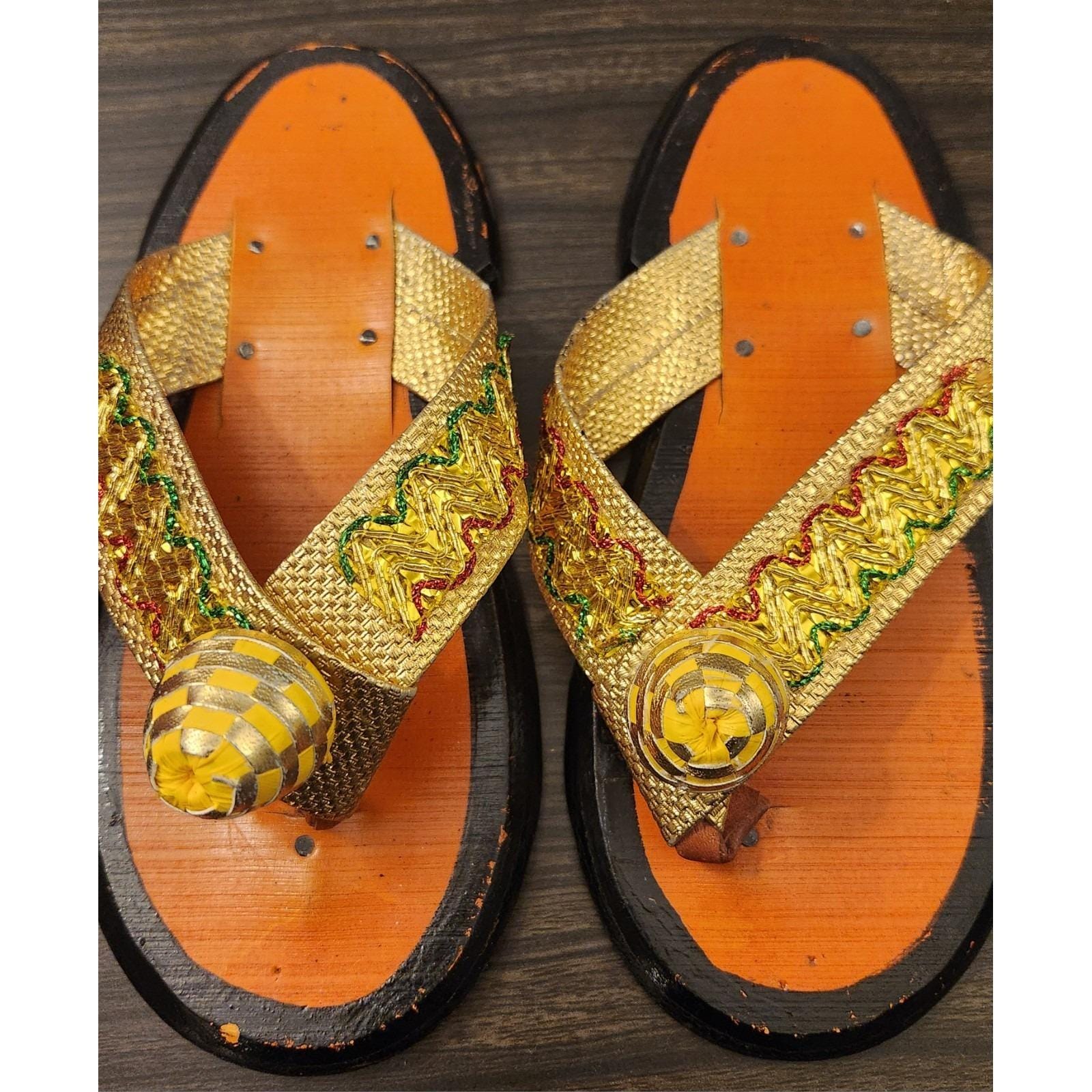 Ghanaian Traditional Slippers for Men - Etsy display picture 2