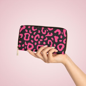 Stylish Pink Leopard Print Zipper Wallet, Trendy Clutch, Gift for Her, Cute Purse, Everyday Use, Fashion Accessory