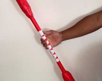 Coltello da fuoco per esercitarsi: strumento di allenamento per la danza polinesiana