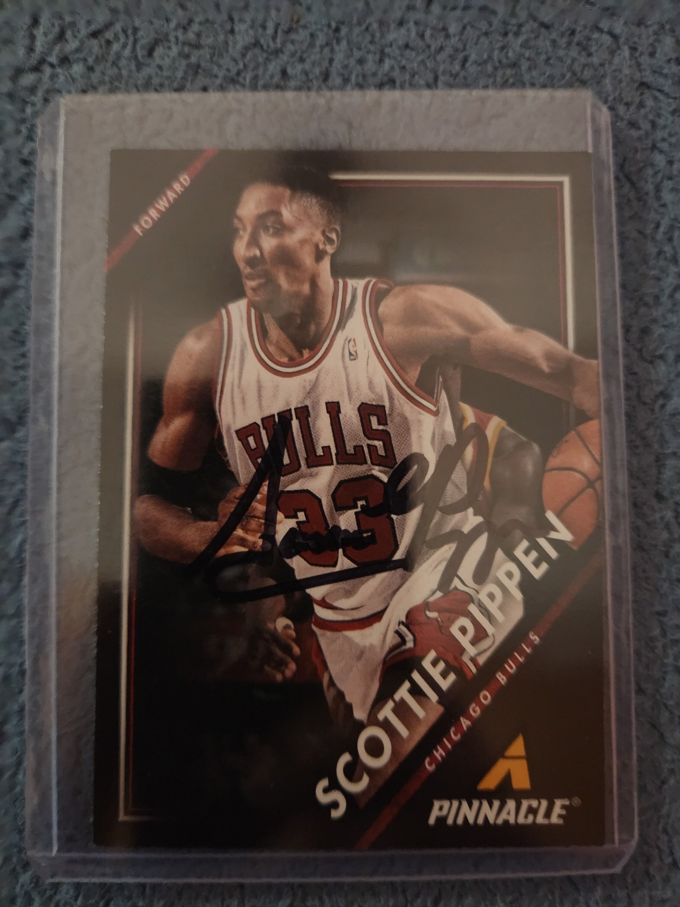 Chicago Bulls Scottie Pippen Autographed Black Authentic Mitchell & Ness  1995-96 Hardwood Classics Swingman Jersey Size L