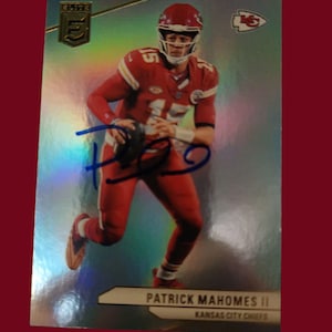 Patrick Mahomes autographed  card