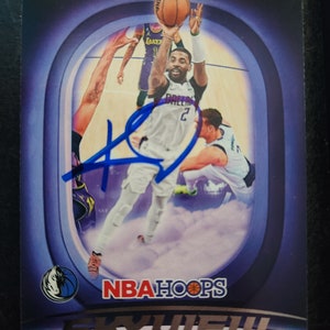 Kyrie  Irvine  Skyview autographed  card