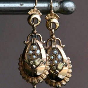 Superbes boucles d'oreilles esprit antique Art Déco or serties petites perles blanc nacré image 2