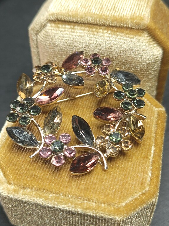 Belle Broche Ancienne En Cristal Irisé - Occasion Parfait état, Sans Marque