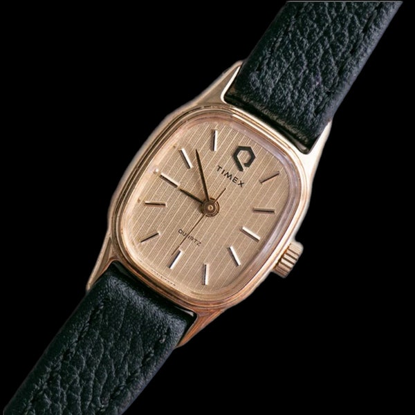 Montre femme Timex vintage collection très bon état !