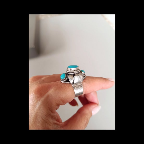 Magnifique authentique bague pilulier en argent et turquoise vintage ajustable fabriquée à la main estampillée Mexico coup de coeur assuré !