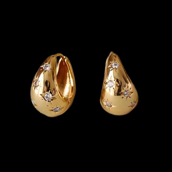 Superbes boucles d'oreilles créoles bombées effet grosse goutte de qualité neuves acier inoxydable or sertis "diamants strass" aux étoiles