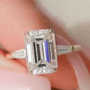 3.00CT Smaragd Schnitt drei Stein Labor gewachsen Diamant Ring-Verlobungsring-14K Weißgold Baguette Ring-Versprechen Ring-Jubiläumsgeschenk für Frauen
