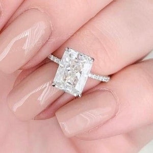 2.50 CT Radiant Cut Lab Grown Diamond Gold Engagement Ring-Anniversary Gift For Her-18K White Gold Ring-Wedding Ring For Women-Bridal Ring