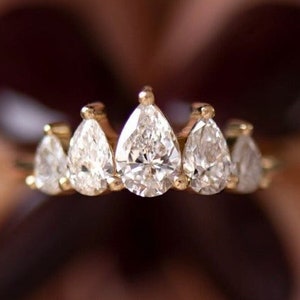 14K Yellow Gold Pear Cut Lab Grown Diamond Engagement Band