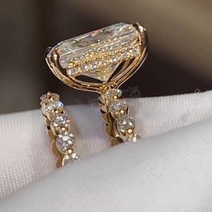 Radiant Cut Lab Grown Diamond Bridal Ring Set 4.0 Carat 14K Gold Engagement Ring Round Cut Bobble Eternity Band Anniversary Gifts For Women