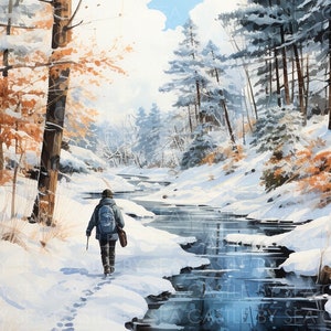 Op de afbeelding: Een persoon loopt door een besneeuwd bos langs een kronkelende beek. De bomen zijn bedekt met sneeuw en de grond is wit. De persoon draagt een rugzak en een wandelstok.