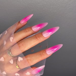 Roze aurapers op nagels | Auranagels | Aangepast | Roze