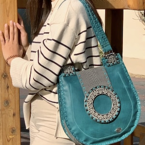 shoulder bag
