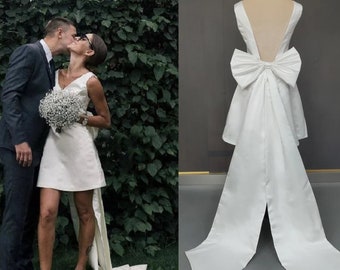 Mini abito da sposa in raso con scollo a V, ampio fiocco aperto sul retro senza maniche sopra il ginocchio, abito da cerimonia nuziale, abito da sposa in raso con scollo a V con scollo a V, abito da sposa