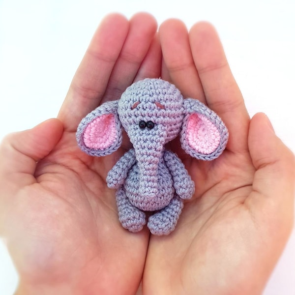 Crochet Miniature Elephant pattern.  Amigurumi elephant pattern. Crochet easy pattern. Cute mini elephant pattern. Instant download PDF