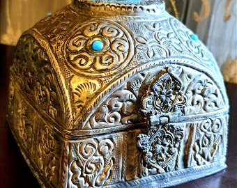Oriental silver Jewellery box decorated with turquoise glass