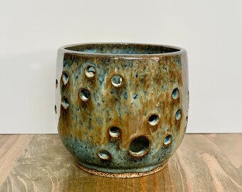 Ceramic luminary candle holder, blue