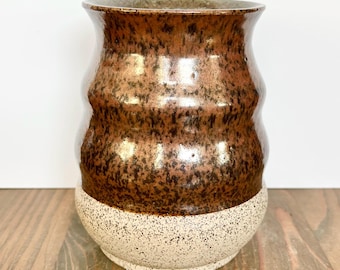 Ceramic vase