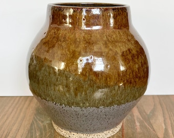 Ceramic moon jar