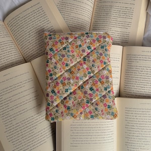 Yellow Floral | Handmade Kindle Sleeve | Gift for Book Lovers