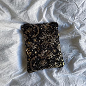 Romantasy Lover | Handmade Kindle Sleeve | Gift for Book Lovers