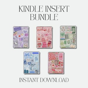 Könnte beinhalten: Fünf Kindle-Einsätze mit verschiedenen Aufkleberdesigns. Die Einsätze zeigen Texte wie "Hot Girls Read" und "Sip Coffee Read Books". Oben im Bild steht "Kindle Insert Bundle" und unten "Instant Download".