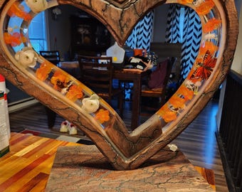 Heart Resin/Walnut Lamp