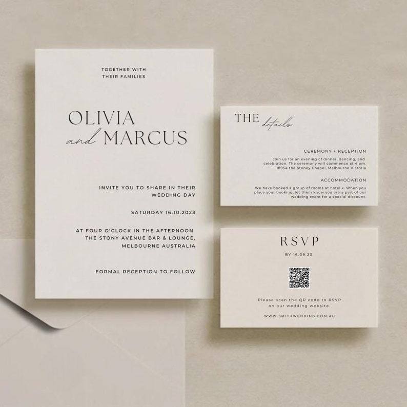 Puede incluir: Conjunto de invitaciones de boda con un dise&ntilde;o minimalista. La invitaci&oacute;n presenta los nombres Olivia y Marcus en una fuente sencilla. La tarjeta de detalles incluye informaci&oacute;n sobre la ceremonia y la recepci&oacute;n, as&iacute; como opciones de alojamiento. La tarjeta RSVP tiene un c&oacute;digo QR para que los invitados puedan responder en l&iacute;nea.