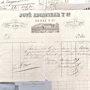 Könnte beinhalten: Antikes Registerpapier mit handschriftlichem Text und Unterschriften. Das Papier hat ein verblasstes Aussehen mit sichtbaren Knicken und Flecken. Der Text enthält den Namen "JOVÉ ASCACIBAR Y C." und eine Zeichnung eines Gebäudes. Das Papier stammt aus Barcelona.