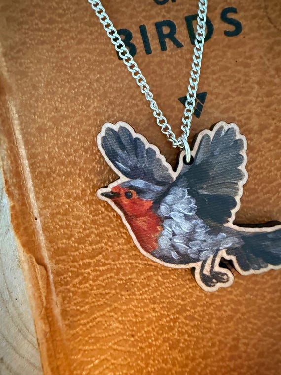 Christmas Robin Sustainable Wood and Silver Plated 45cm Necklace