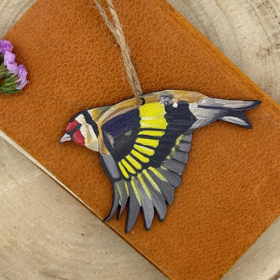 Goldfinch Bird Decoration: Sustainable Wooden Ornament