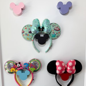 Personalized Mickey Ear Headband Holder – 3D Printed Wall Mount | Custom Name/Year | Mouse Ears Display | Multiple Colors Available