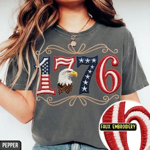 Komfortfarben Kokette 4. Juli Shirt, Amerikanische Flagge Shirt, USA Tshirt, Retro 4. Juli Shirt, Gedenktag Shirt, Faux Stickerei