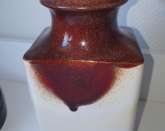Carstens vase in white and coppery glaze