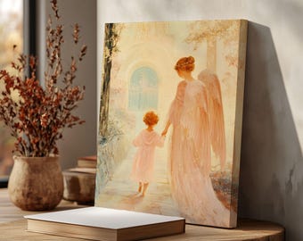 Op de afbeelding: Een canvas print van een engel en een kind dat over een pad loopt. Het kunstwerk heeft zachte pastelkleuren, met de engel in een vloeiende jurk en vleugels. Het kind draagt een bijpassende roze jurk. De scène speelt zich buiten af.