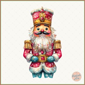 Op de afbeelding: Een feestelijk notenkrakerfiguur met een rood-gouden uniform, een witte baard en een blauw-gouden kroon. De notenkraker is versierd met sneeuwvlokken en glitter.