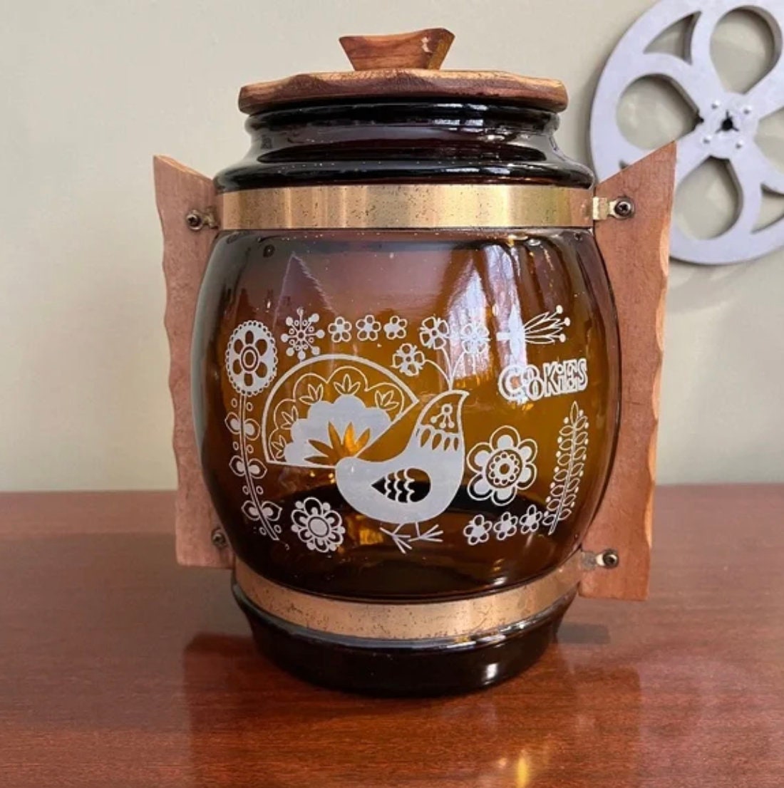 70s ceramics: cookie jar, burst