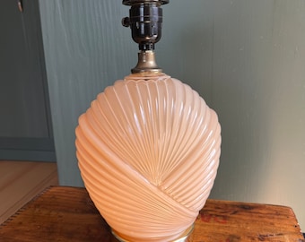 Vintage jaren '80 Deco perzikkleurige glazen schelplamp