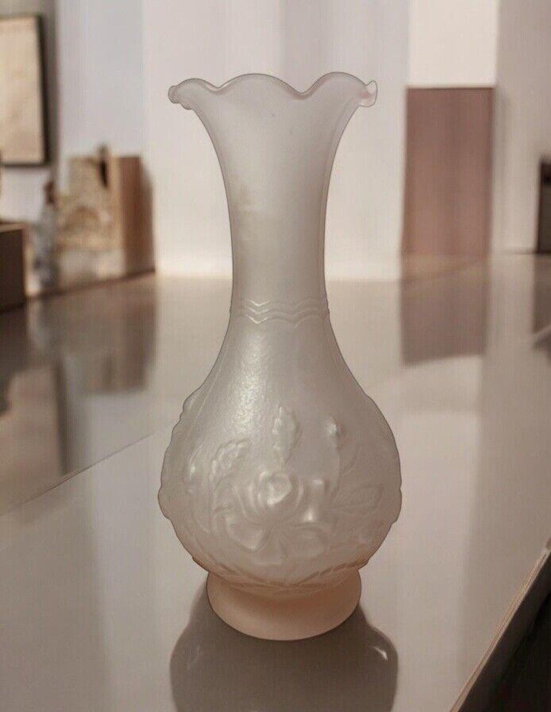 Vintage Imperial Glass Frosted Satin Open Raised Roses Bud Vase Pink ...