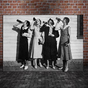 Beer Drinkers, Black and White Art, Vintage Wall Art, Funny Wall Art, Women Drinking Beer, Bar Wall Decor, DIGITAL DOWNLOAD, PRINTABLE Art