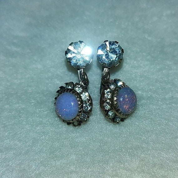 Vintage Faux Opal and Rhinestone Screw Back Earri… - image 2